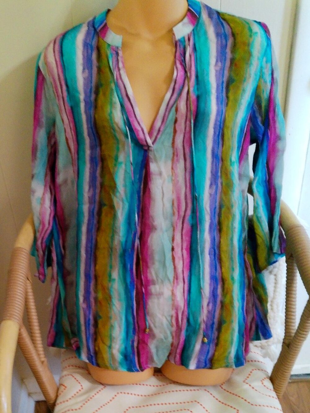 APNY BLOUSE SIZE MED GOOD CONDITION - Picture 4 of 5